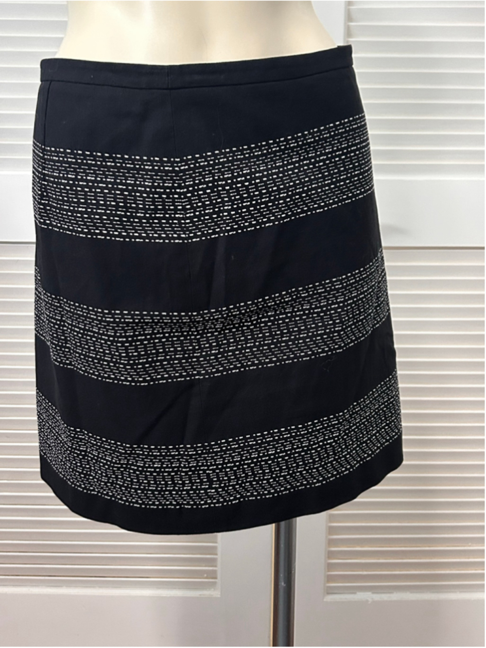 LOFT Petite 6P Black White Striped Cotton Straight Skirt